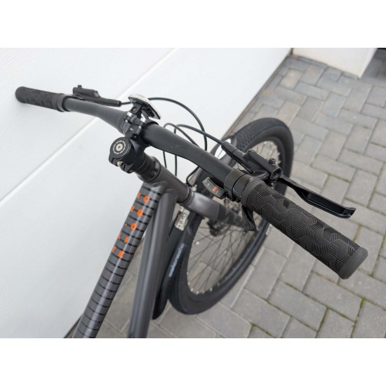 White XC 260 lite dviratis paaugliui 26" 13" b