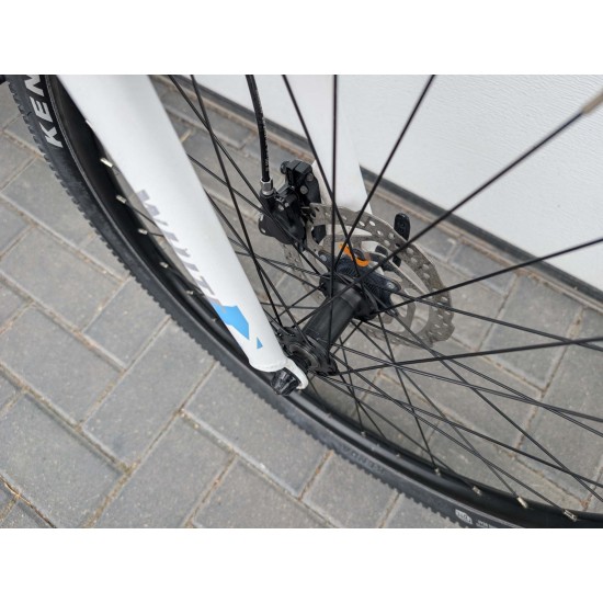 White lite dviratis paaugliui 24" 10kg
