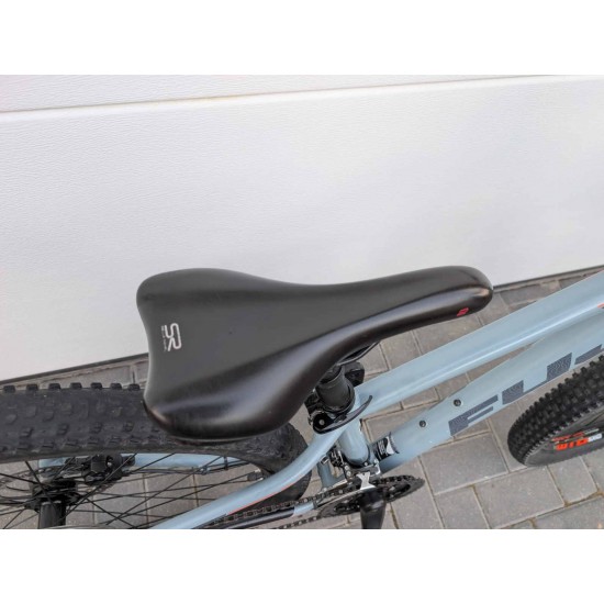 kalnu-mtb-dviratis-fuji-27-5-ratai-xs-remas-shimano-acera-hidrauliniai-stabdziai