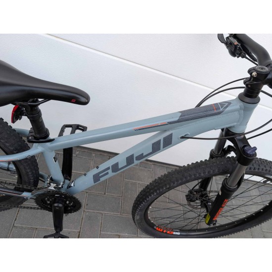 kalnu-mtb-dviratis-fuji-27-5-ratai-xs-remas-shimano-acera-hidrauliniai-stabdziai