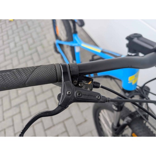 paaugliškas-kalnu-dviratis-gt-aggressor-sport-27-5-ratai-xs-dydis-aliuminis-remas-tektro-hidrauliniai-stabdziai