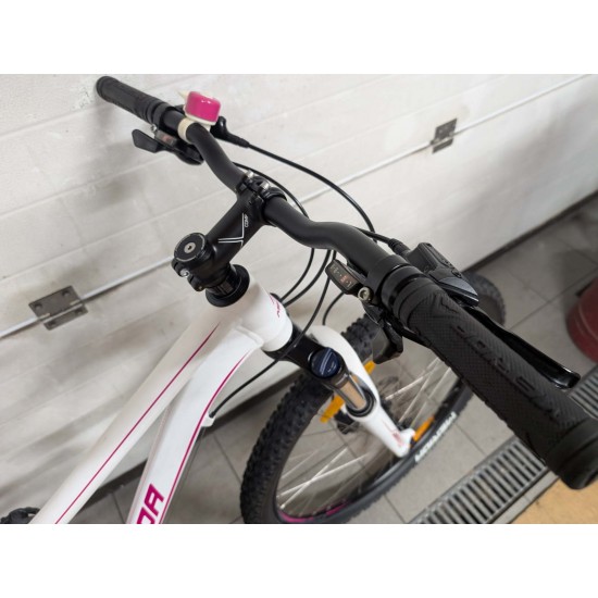 moteriskas-kalnu-dviratis-merida-juliet-27-5-hidrauliniai-stabdziai-m-dydis