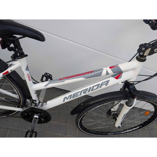 moteriskas-hibridinis-dviratis-merida-striker-28-ratai-19-remas-aliuminis-shimano-alivio