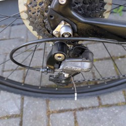 Raleigh Rushhour 1.0  moteriškas hibridinis dviratis 28" 20"