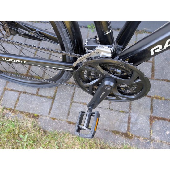 miesto-hibridinis-dviratis-raleigh-rushhour-1-0-28-ratai-shimano-altus-led-apsvietimas
