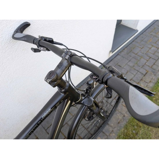 miesto-hibridinis-dviratis-raleigh-rushhour-1-0-28-ratai-shimano-altus-led-apsvietimas