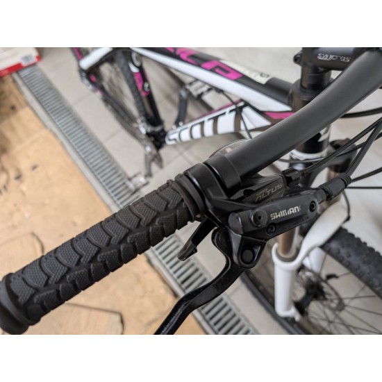 moteriskas-kalnu-dviratis-scott-contessa-27-5-aliuminis-m-dydis-hidrauliniai-stabdziai