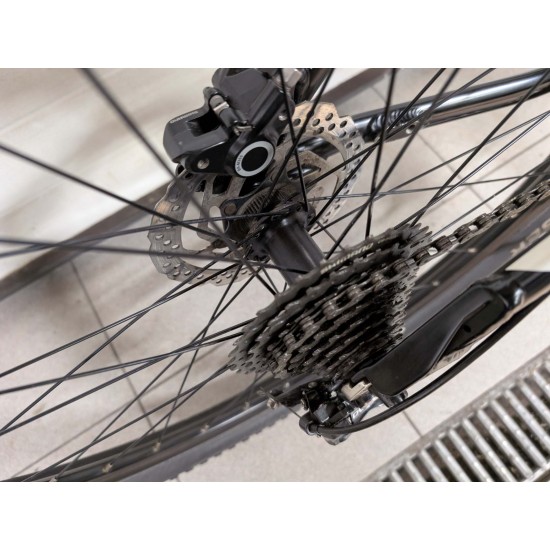 moteriskas-kalnu-dviratis-scott-contessa-27-5-aliuminis-m-dydis-hidrauliniai-stabdziai