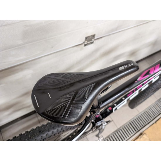 moteriskas-kalnu-dviratis-scott-contessa-27-5-aliuminis-m-dydis-hidrauliniai-stabdziai