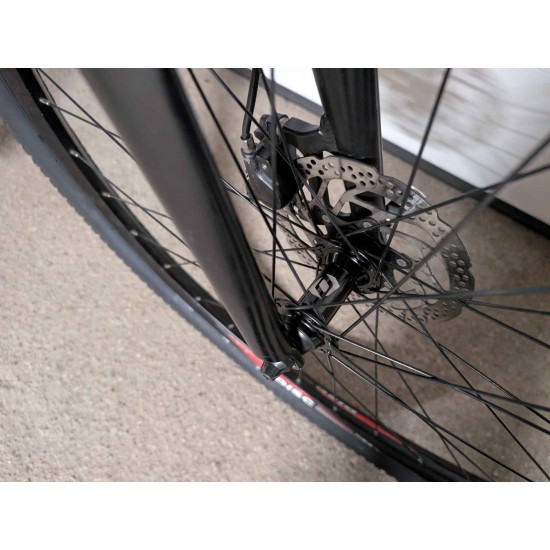 sportinis-kalnu-dviratis-scott-sportster-29-ratai-m-remas-shimano-deore-xt-karboninis-vairas