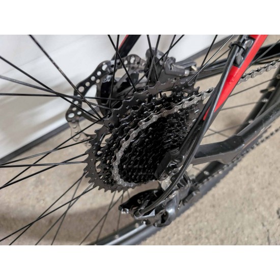 sportinis-kalnu-dviratis-scott-sportster-29-ratai-m-remas-shimano-deore-xt-karboninis-vairas