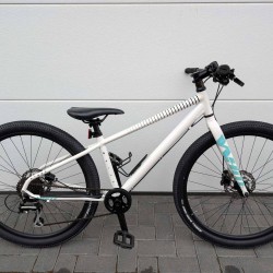 White XC 260 lite kalnų dviratis paaugliui 26" 13" 10 kg