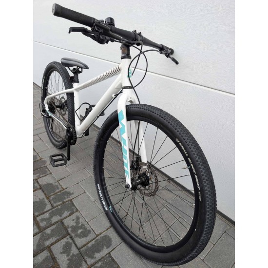 lengvas-paaugliu-kalnu-dviratis-white-xc-260-lite-26-ratai-13-remas-shimano-acera-hidraulika