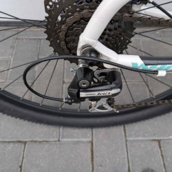 White XC 260 lite kalnų dviratis paaugliui 26" 13" 10 kg