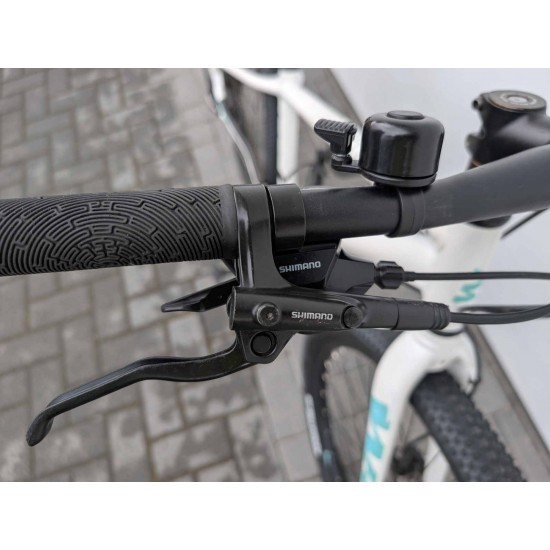 lengvas-paaugliu-kalnu-dviratis-white-xc-260-lite-26-ratai-13-remas-shimano-acera-hidraulika