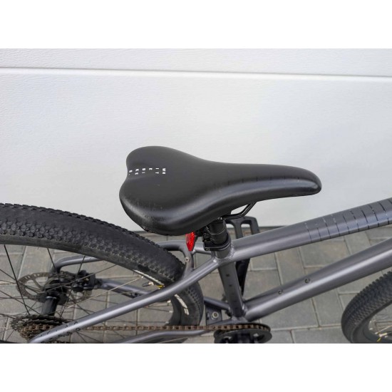 paaugliškas-kalnu-dviratis-white-xc-260-lite-26-ratai-13-remas-aliuminis-sram-x4