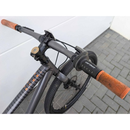 paaugliškas-kalnu-dviratis-white-xc-260-lite-26-ratai-13-remas-aliuminis-sram-x4