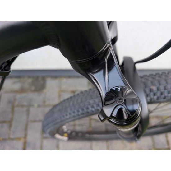 kalnu-dviratis-white-xc-275-pro-27-5-ratai-14-remas-aliuminis-shimano-deore