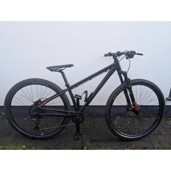 kalnu-dviratis-white-xc-290-comp-29-ratai-15-remas-microshift-adventx-clarks-hidraulika