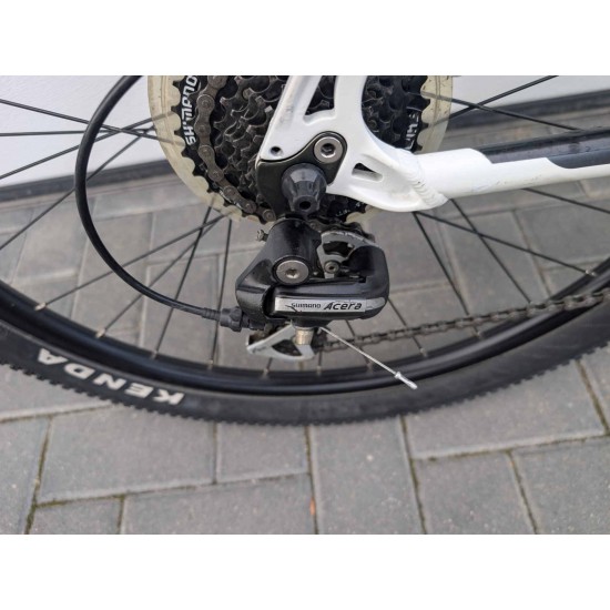 paaugliu-dviratis-white-26-coliu-ratai-aliuminio-remas-shimano-deore-hidrauliniai-stabdziai