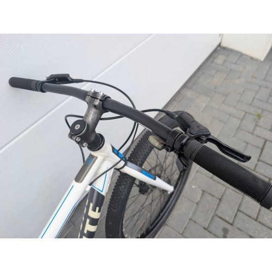 paaugliu-dviratis-white-26-coliu-ratai-aliuminio-remas-shimano-deore-hidrauliniai-stabdziai