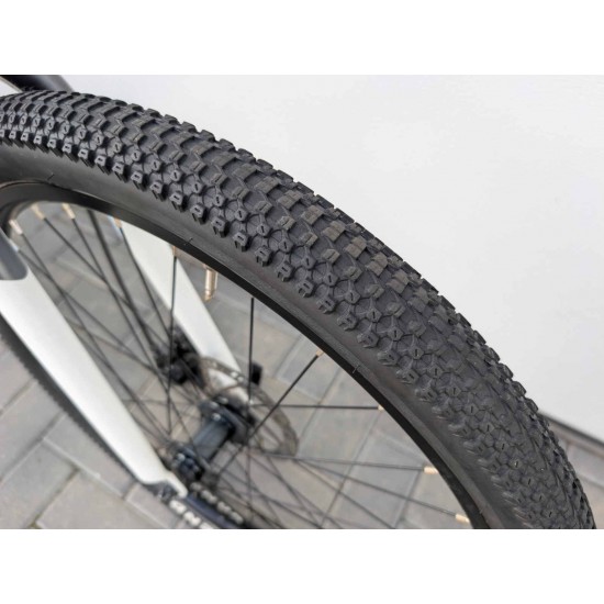 paaugliškas-kalnu-dviratis-white-xc-260-lite-26-ratai-13-remas-aliuminis-shimano-acera