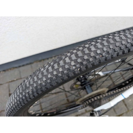 paaugliu-dviratis-white-26-coliu-ratai-aliuminio-remas-shimano-deore-hidrauliniai-stabdziai