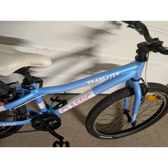 lengvas-paauglio-dviratis-classic-team-24-ratai-10kg-aliuminis-shimano-tourney