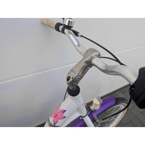 miesto-dviratis-mergaitei-kands-olivia-24-ratai-14-aliuminis-remas-shimano-nexus-3-pavaros