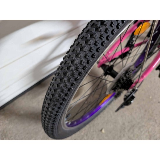 lengvas-paauglio-dviratis-trek-wahoo-24-pilkas-9kg-aliuminis-shimano-altus