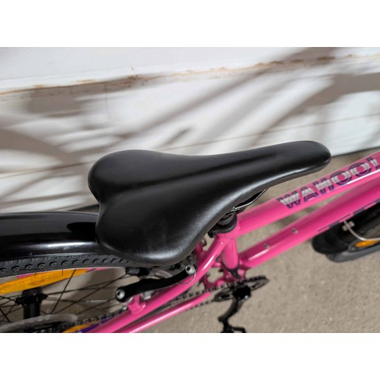 lengvas-paauglio-dviratis-trek-wahoo-24-pilkas-9kg-aliuminis-shimano-altus