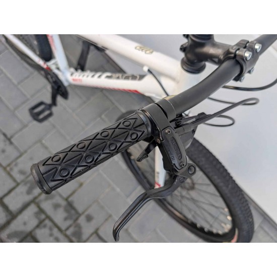 paaugliškas-dviratis-white-bikes-24-ratai-aliuminis-remas-shimano-acera