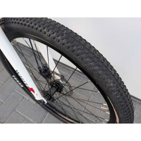 paaugliškas-dviratis-white-bikes-24-ratai-aliuminis-remas-shimano-acera
