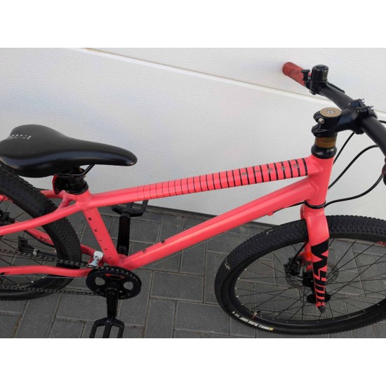 lengvas-vaikiskas-dviratis-white-xc-24-ratai-10kg-aliuminis-remas-sram-x4-tektro-hidraulika
