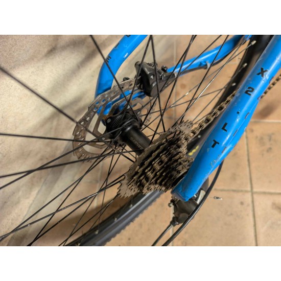 paaugliskas-dviratis-white-xc240-lite-24-aliuminis-shimano-altus-hidrauliniai
