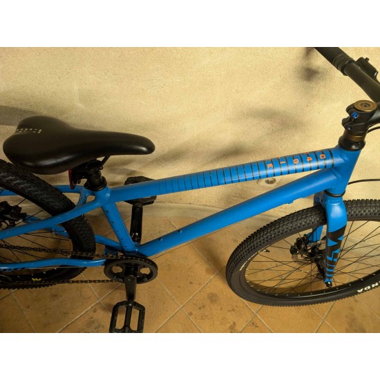 paaugliskas-dviratis-white-xc240-lite-24-aliuminis-shimano-altus-hidrauliniai