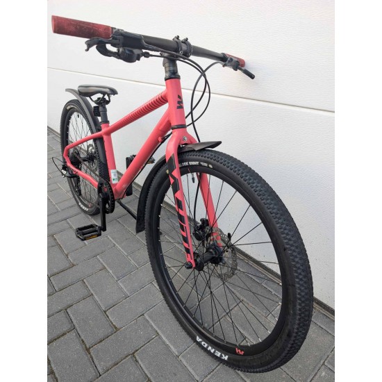 paaugliskas-dviratis-white-xc240-lite-24-aliuminis-shimano-altus-hidrauliniai