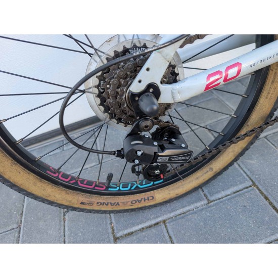 naudotas-lengvas-vaikiskas-dviratis-xeon-xcr-jr-20-ratai-aliuminis-remas-9kg