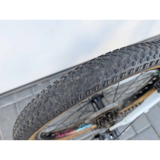 naudotas-lengvas-vaikiskas-dviratis-xeon-xcr-jr-20-ratai-aliuminis-remas-9kg