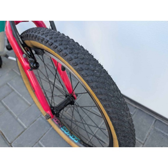 naudotas-lengvas-vaikiskas-dviratis-xeon-xcr-jr-20-ratai-aliuminis-remas-9kg