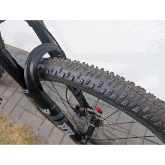 anglies-pluosto-kalnu-dviratis-ghost-lector-sf-essential-lc-carbon-fox-performance-shimano-xt