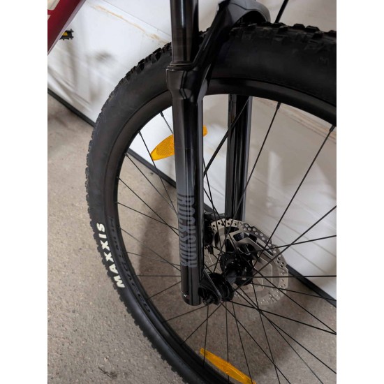 kalnu-dviratis-trek-marlin-sram-sx-eagle-12-pavaru-rockshox-judy-silver-maxxis