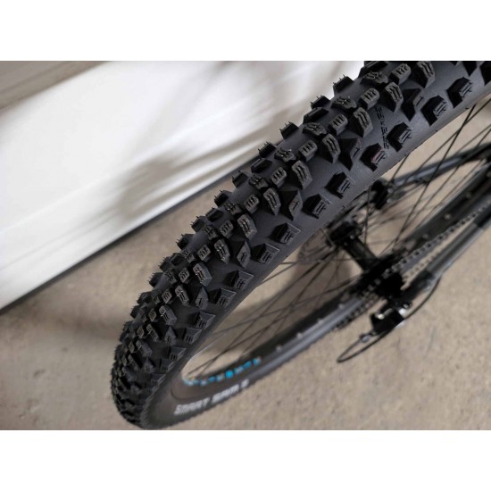 kalnu-mtb-dviratis-cube-aim-race-hidrauliniai-stabdziai-vidinis-trosu-pravedimas-tapered