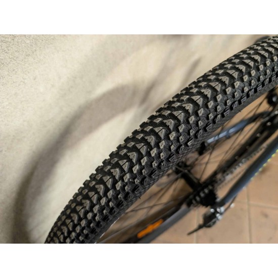 kalnu-dviratis-saveno-nevada-29er-shimano-acera-maxxis-pace-hidrauliniai-stabdziai
